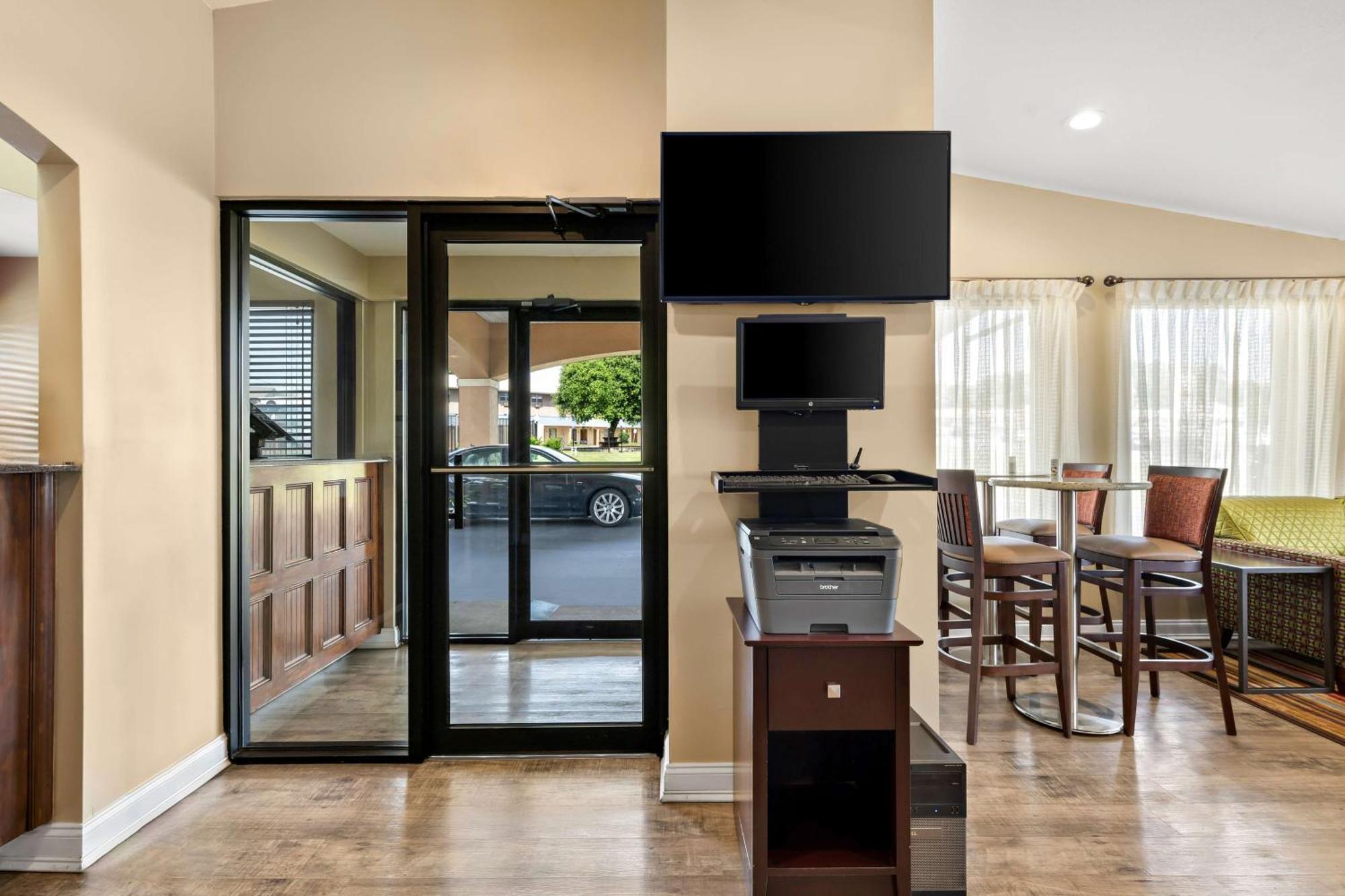 Best Western Catalina Inn Tuscaloosa Εξωτερικό φωτογραφία